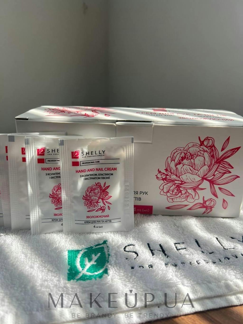Shelly HAND & NAIL CREAM With collagen, elastin and peony extract,  sachet 4ml