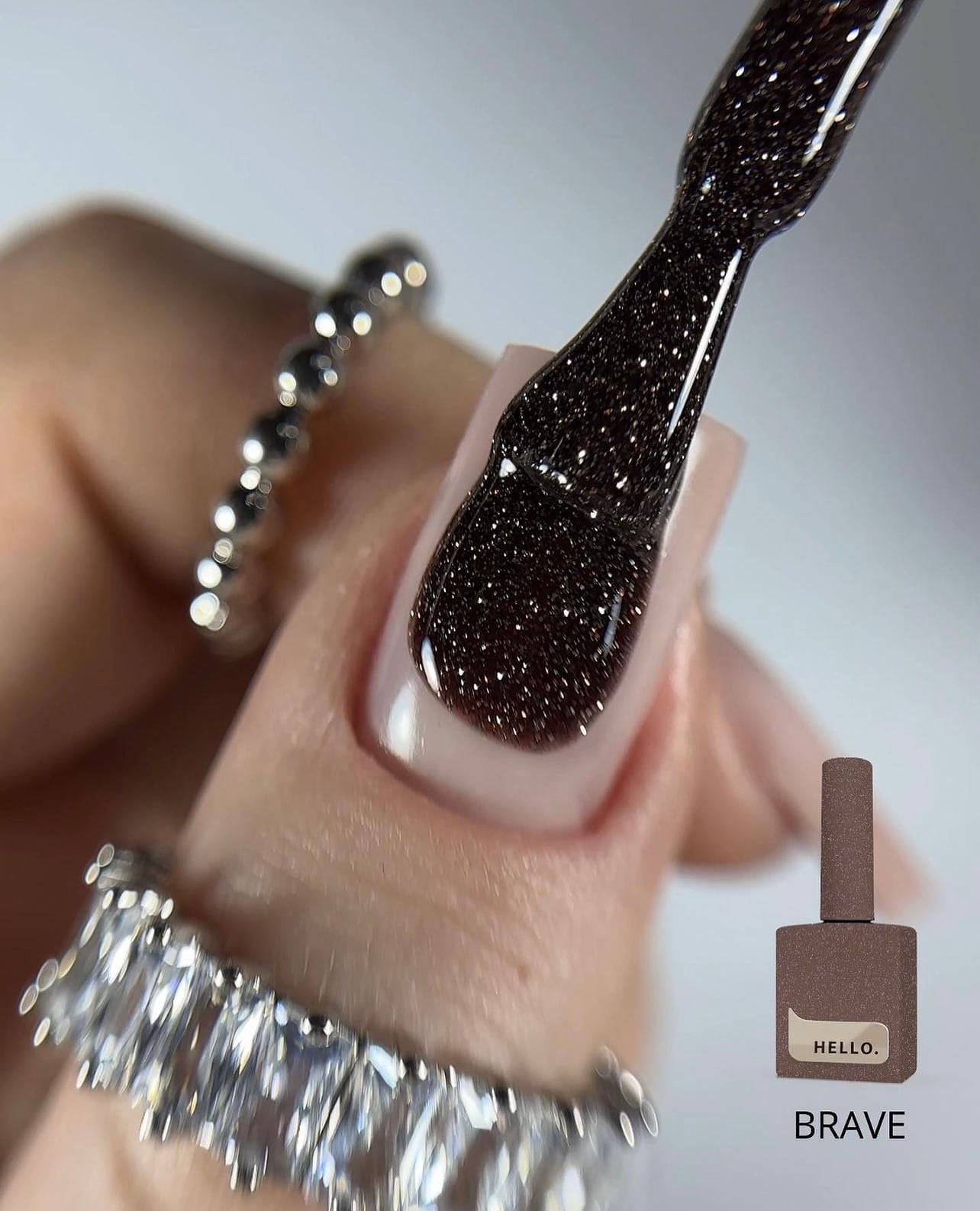 HEYLOVE Reflective Gel Polish Brave, 15 ml, Dark brown